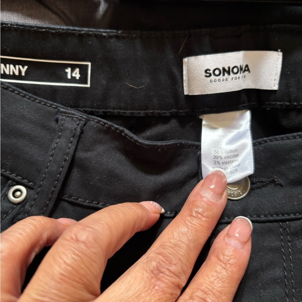 Sonoma Women's Black Skinny Pants - Picture 3 of 4